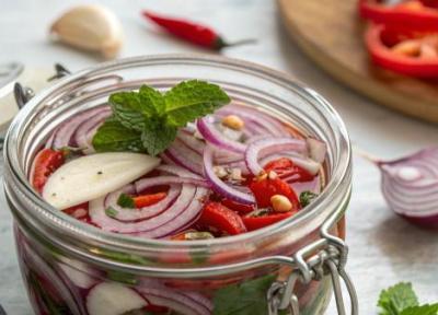 طرز تهیه ترشی پیاز قرمز خوش رنگ و مجلسی طرز تهیه ترشی پیاز قرمز خوش رنگ و مجلسی